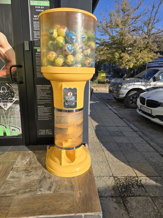 машина за топчета Fi100.
Машините са използвани, в на