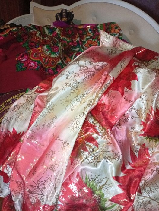 Vând bluze și baticuri