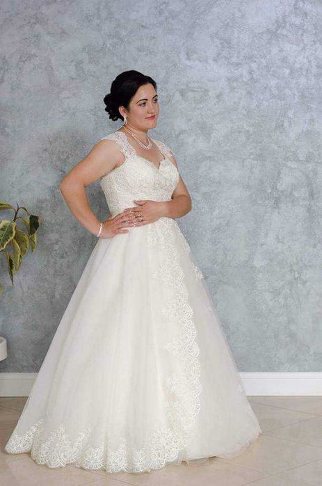 Se vinde rochi de mireasa