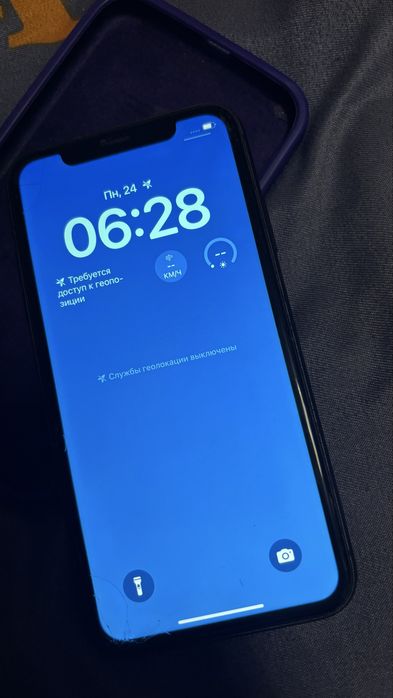Продам 11 Айфон в хорошем состояние