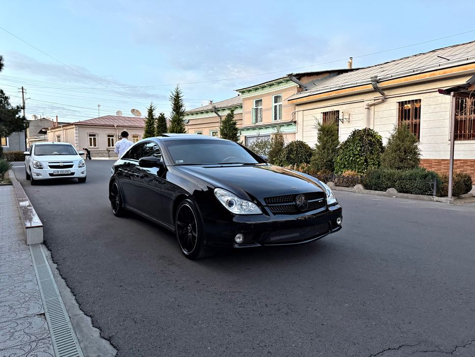 CLS 63 Body Kit Состаяние Зор Full Позиция