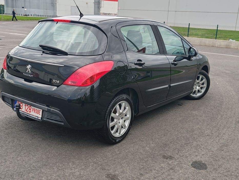 Vând PEUGEOT. 308.  1.4 benzina EURO 5
