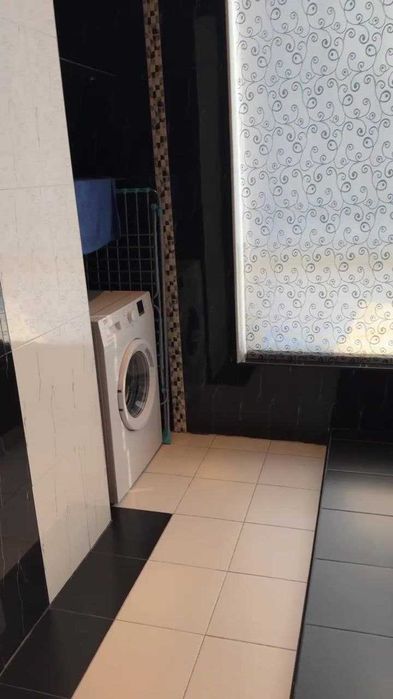 Сдам евро квартиру на Садык Азимова ц1