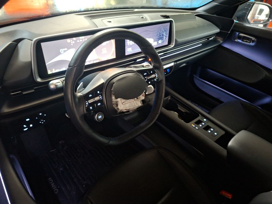 Hyunday Ioniq 6/ ușor avariat