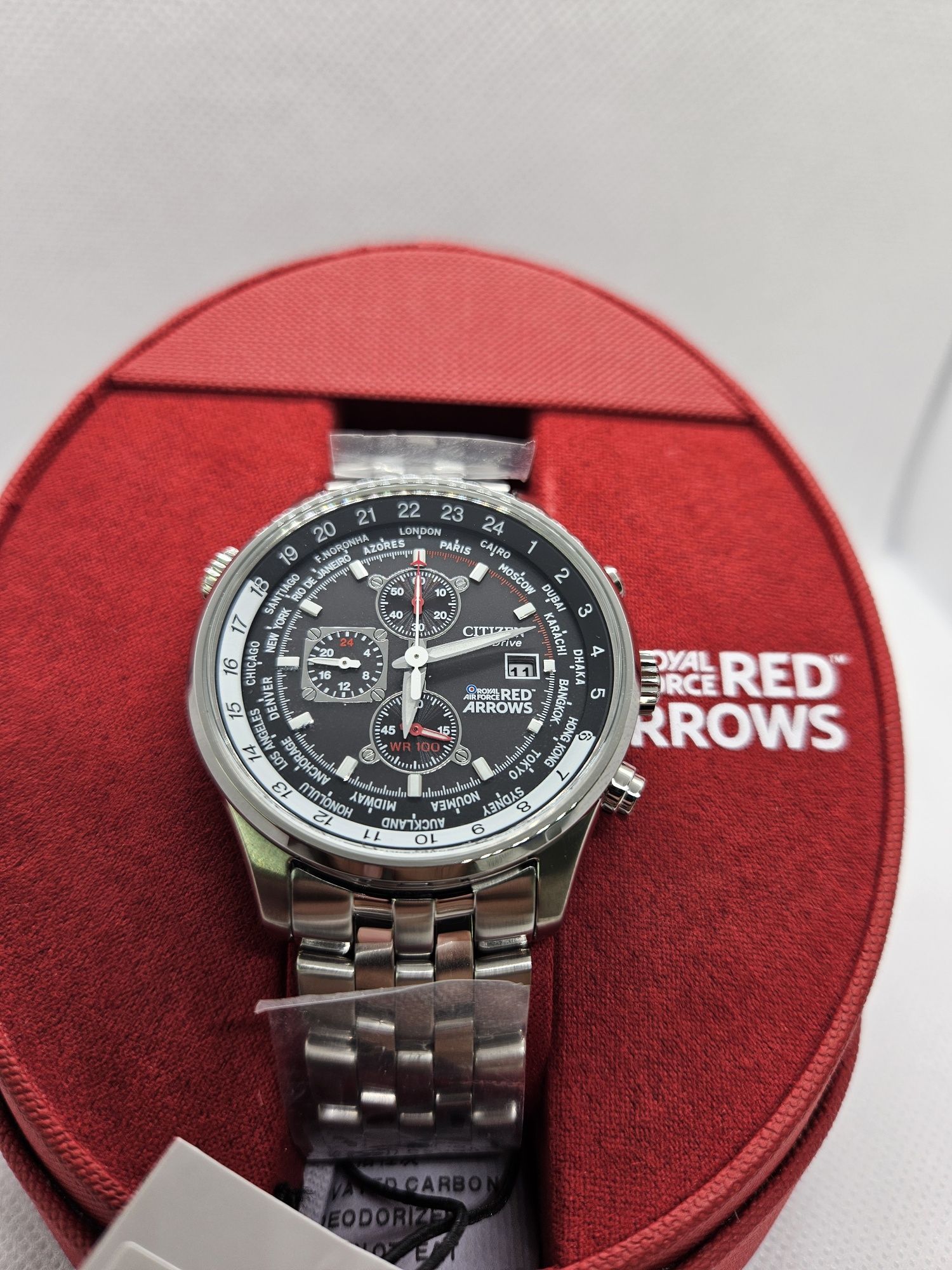 Citizen eco drive red arrow chronograph  CA0080-54E
