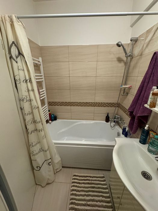 Apartament cu 2 camere!