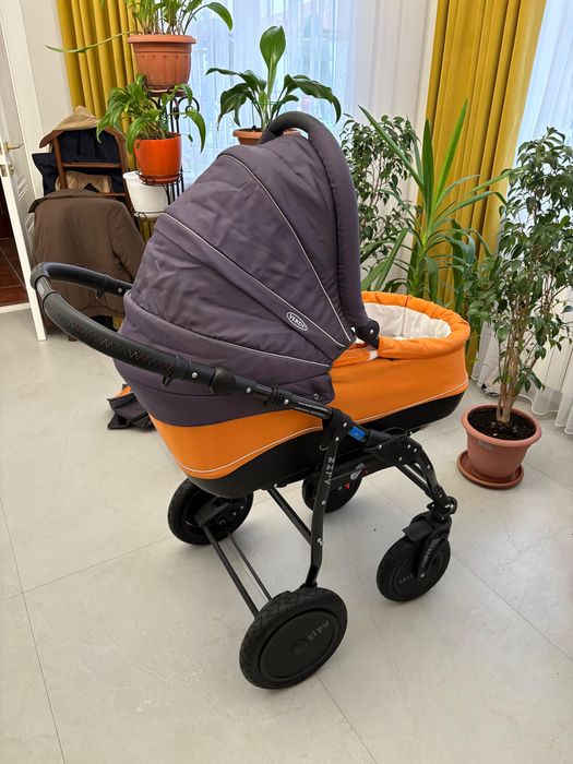 Коляска зима лето в отличном состоянии