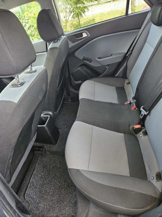 продавам хюндай И20-ГАЗ