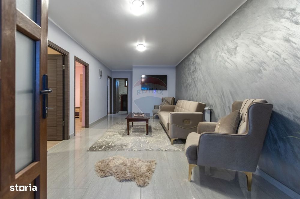Casă cu 3 camere de vânzare
