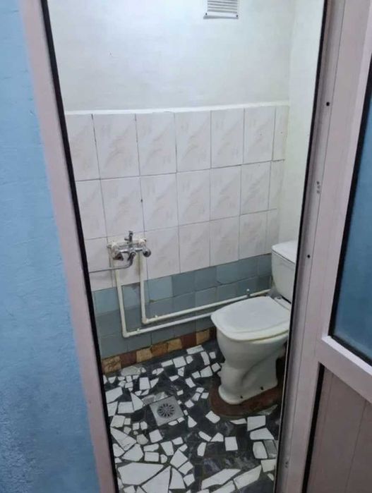 ПРОДАЁТСЯ 1-КОМНАТНАЯ КВАРТИРА Кондитерская, 2-этажный дом