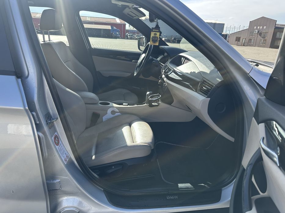 BMW X1 X-drive Navi, piele, xenon