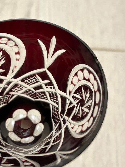 6 броя чаши подходящи за питие или десерт