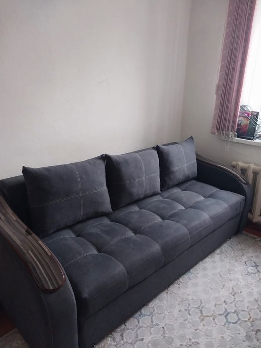 Диван раскладной в отличном состоянии