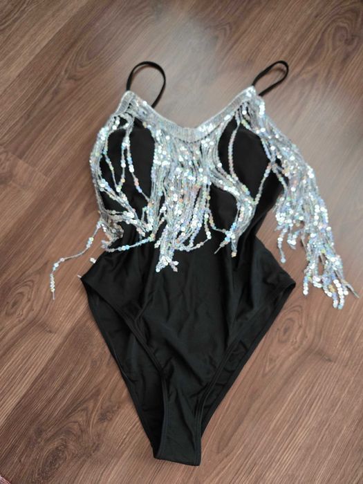 Нов Shein бански М_Л