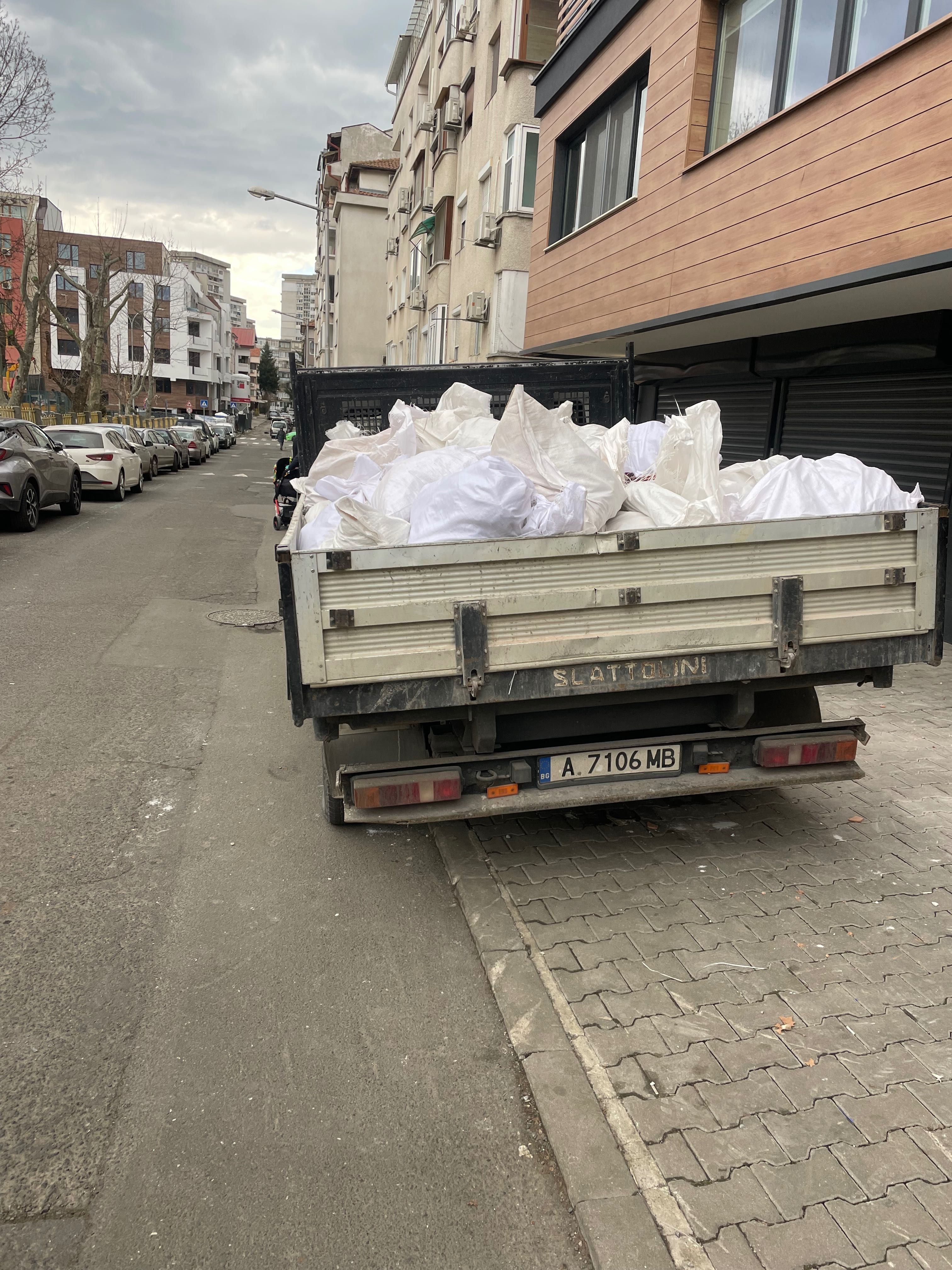 Извозване на строителни и битови отпадъци в Бургас и Бургаска област