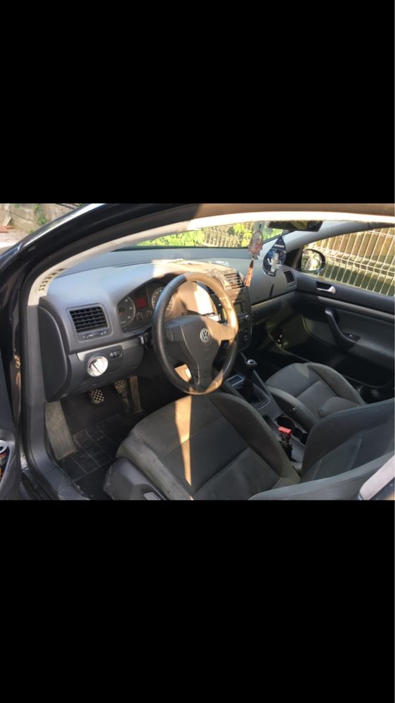 Dezmembrez vw golf 5 bkd 2.0 negru