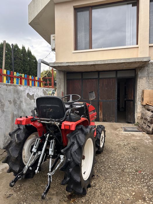 Трактор Mitsubishi MT 155