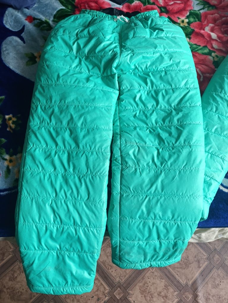 Продам комбинезон женский