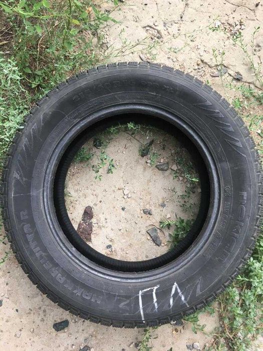 Продам шины зимние на Тойота Камри 40