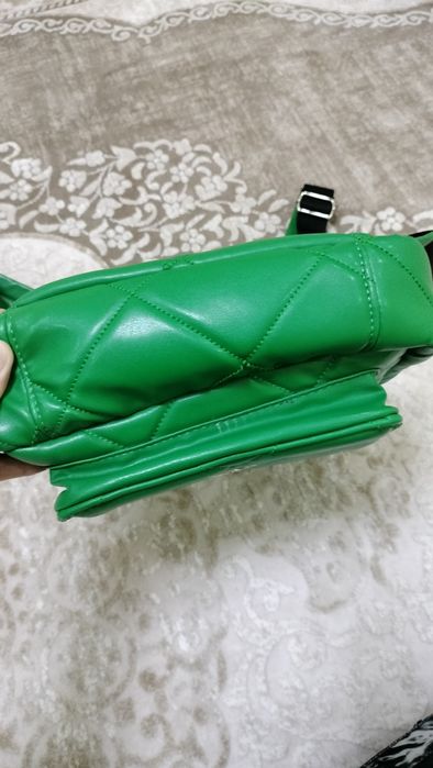 Сумка Рюкзак  Guess, совершенно новый. Цена окончательная