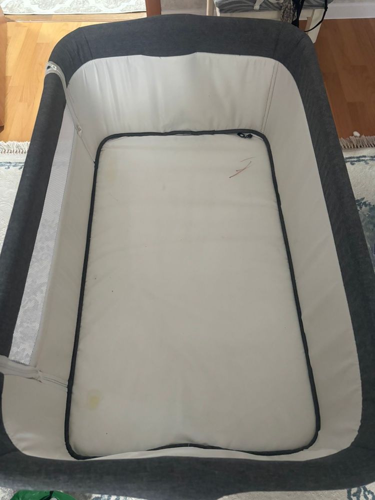 Продам манеж б/у