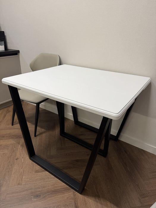 Продам новый стол трансформер