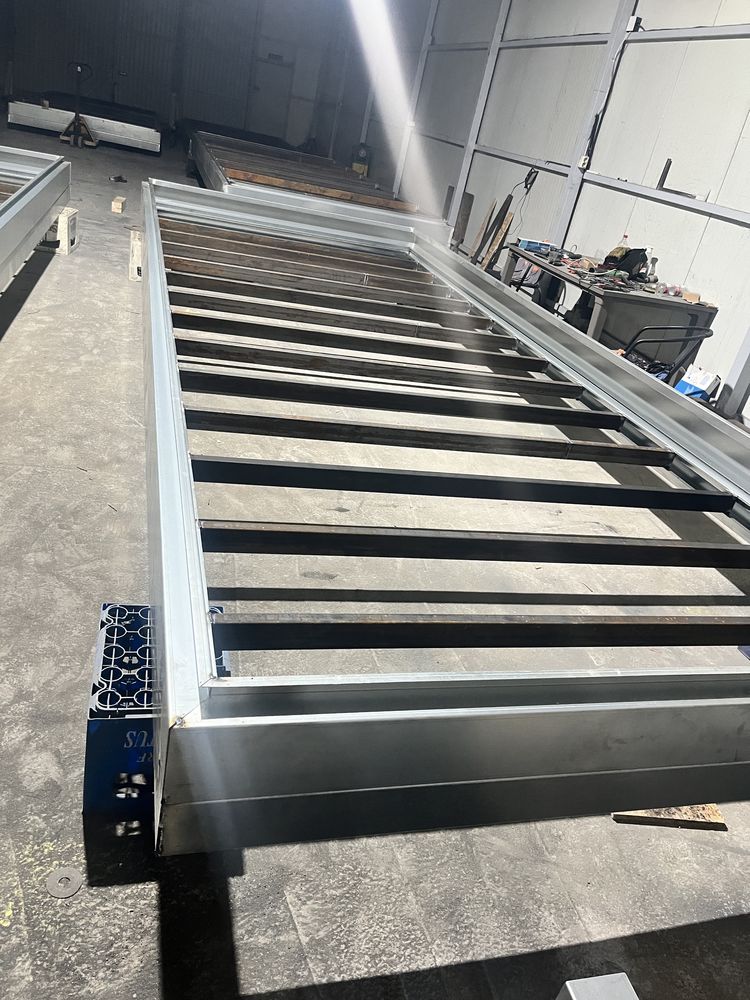Vand cadre metalice