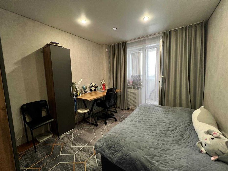 Продам 3 комн. кв., в 19-м мкрн.