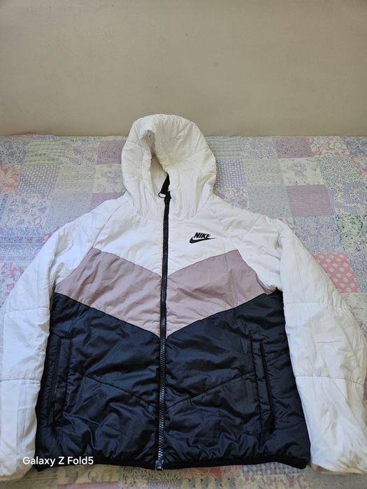 Спортно яке Nike