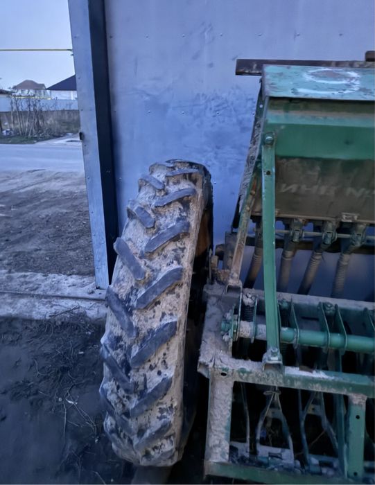 Зерновая сеялка на трактор