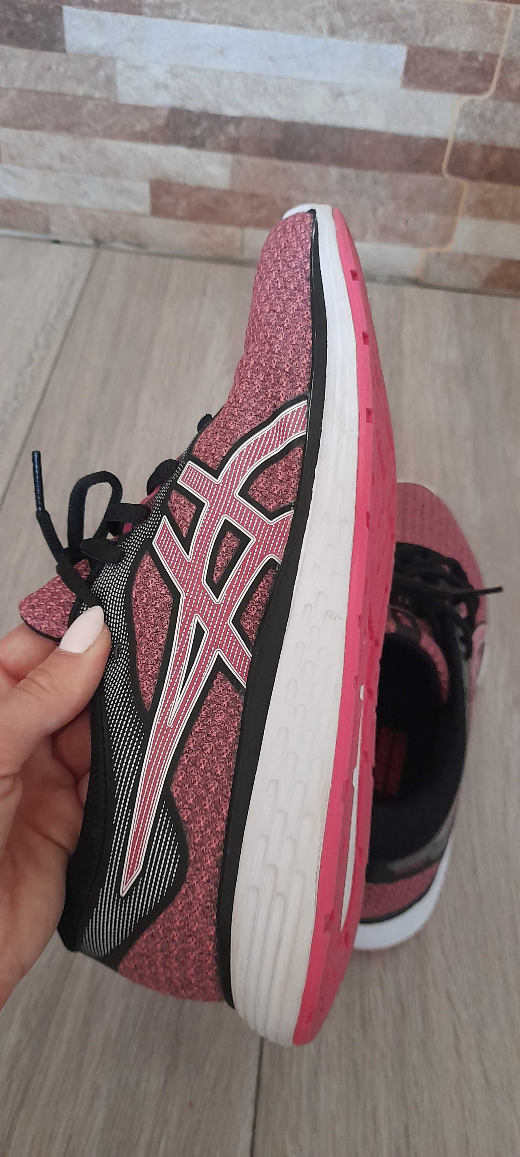 Asics- дамски маратонки