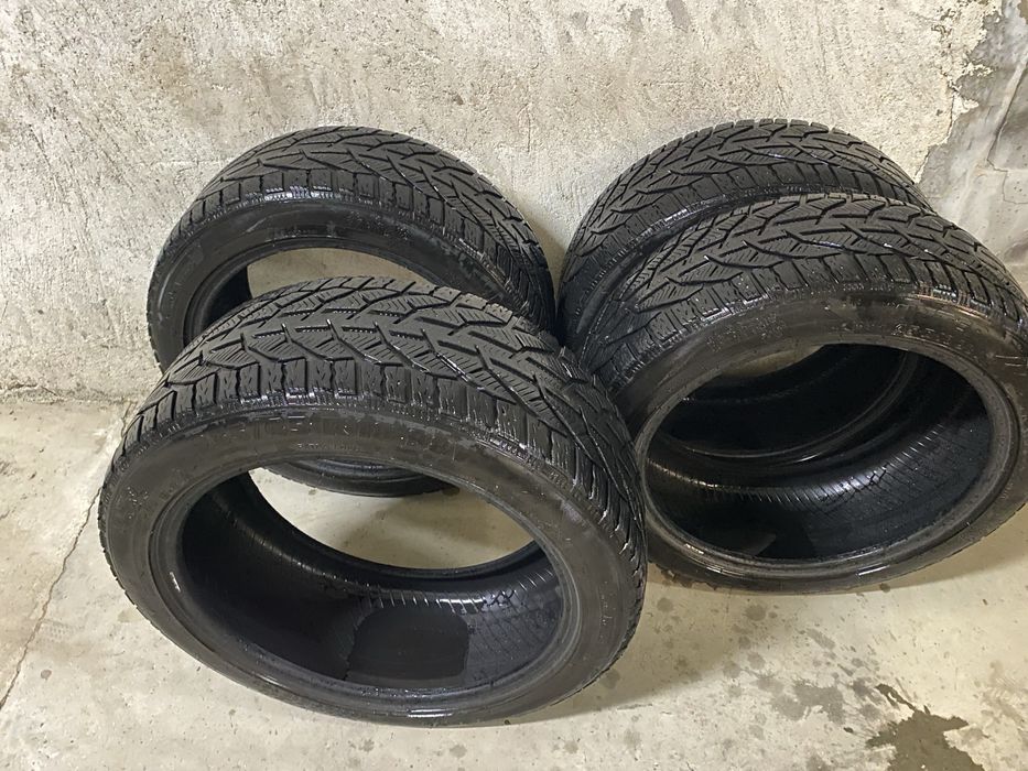 Taurus 235/45/18
