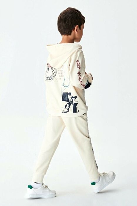 Комплект за момчета в супер готини цветове