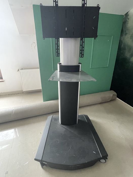 Suport mobil pentru televizor sau monitor. Stand TV mobile.