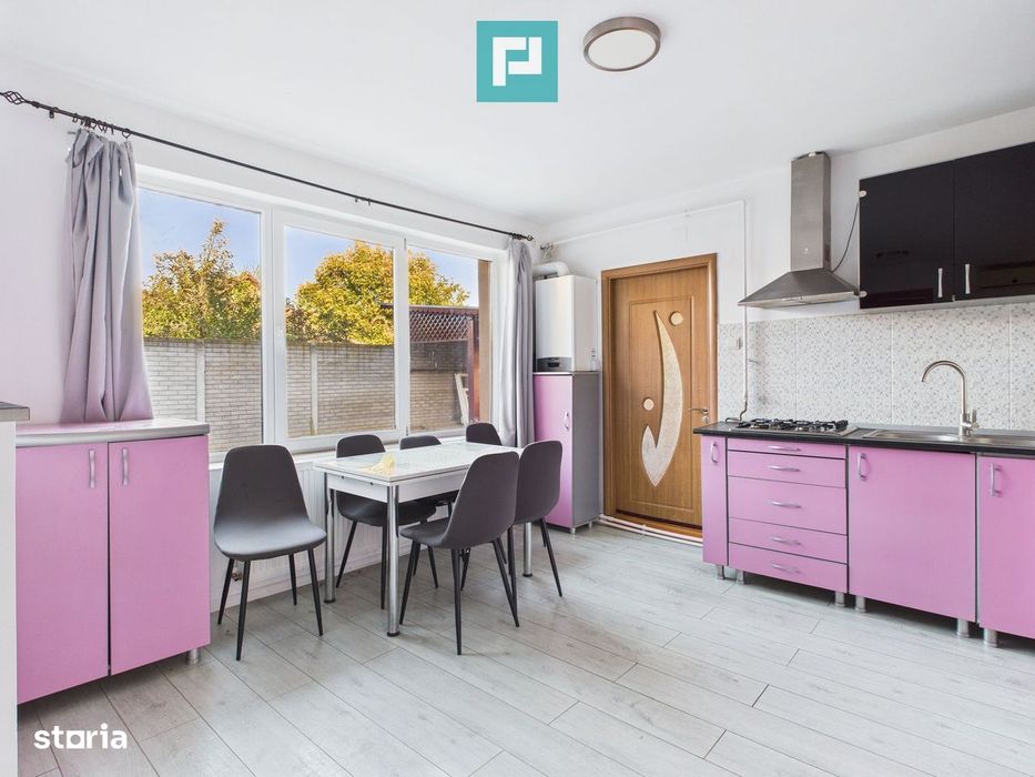 Casă spațioasă cu 4 camere în Vladimirescu