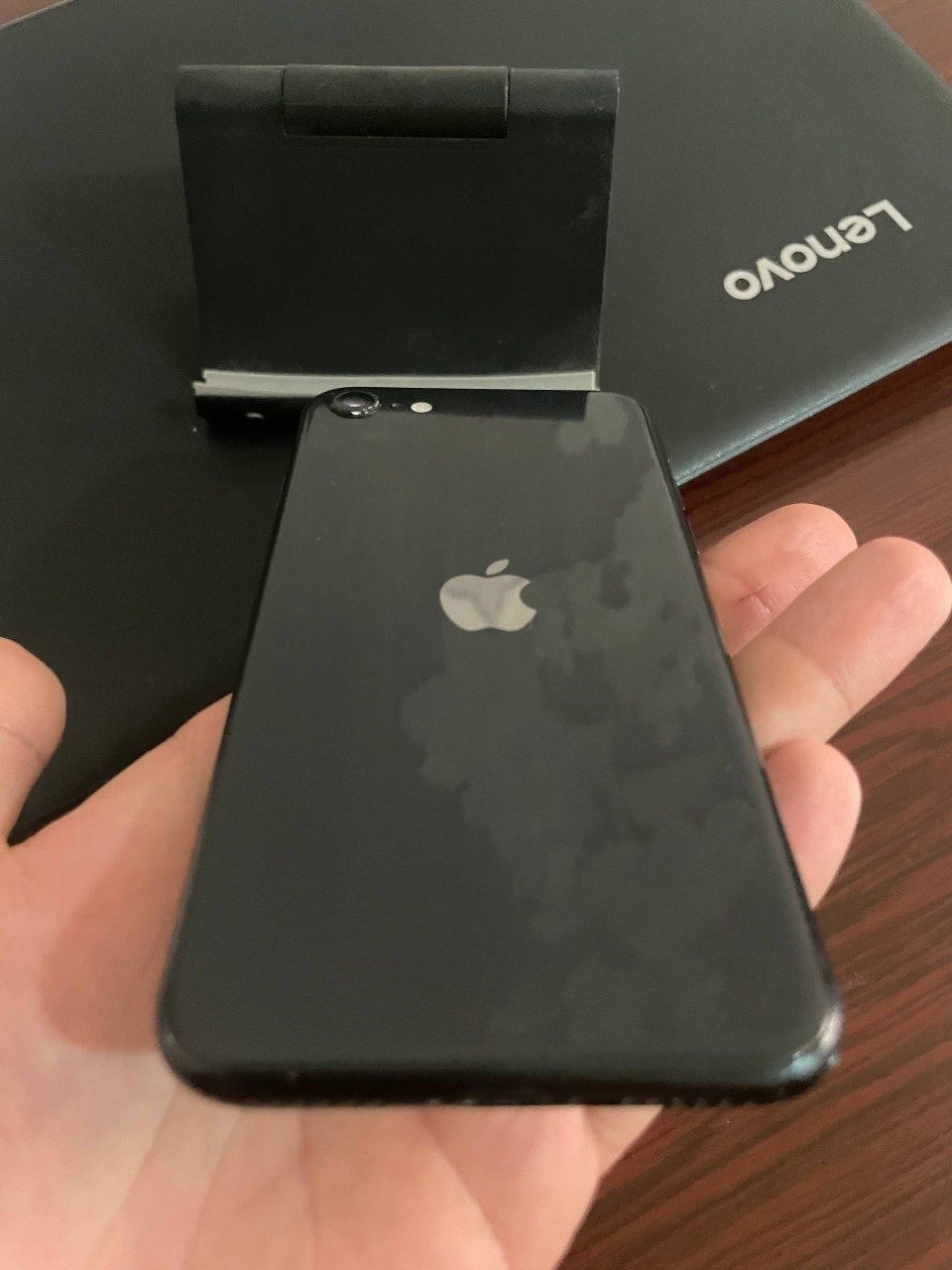 iPhone SE(2020) сотилади батарея 100%