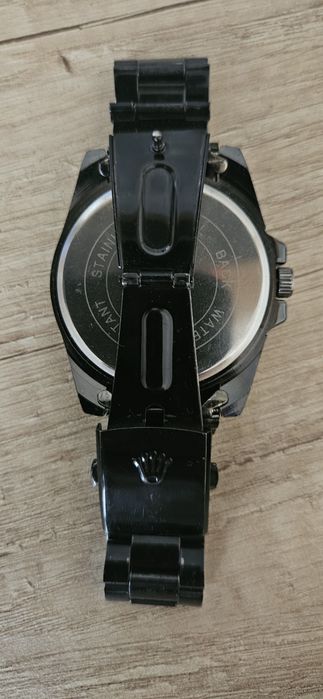 Часовник Rolex черен