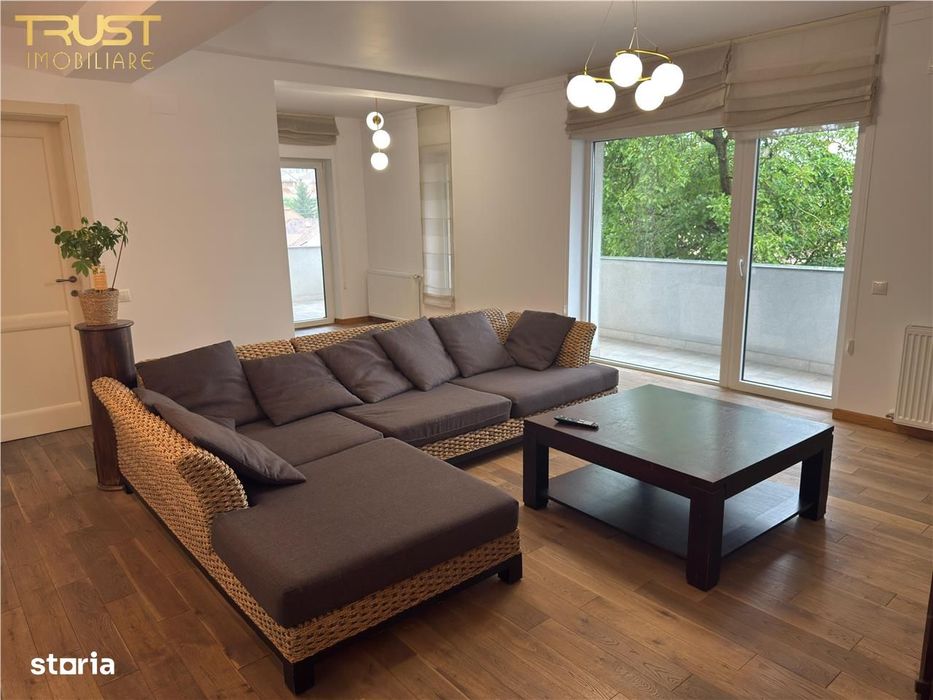 3 Camere I 95mp I Central I 2 bai I Terasa I Garaj