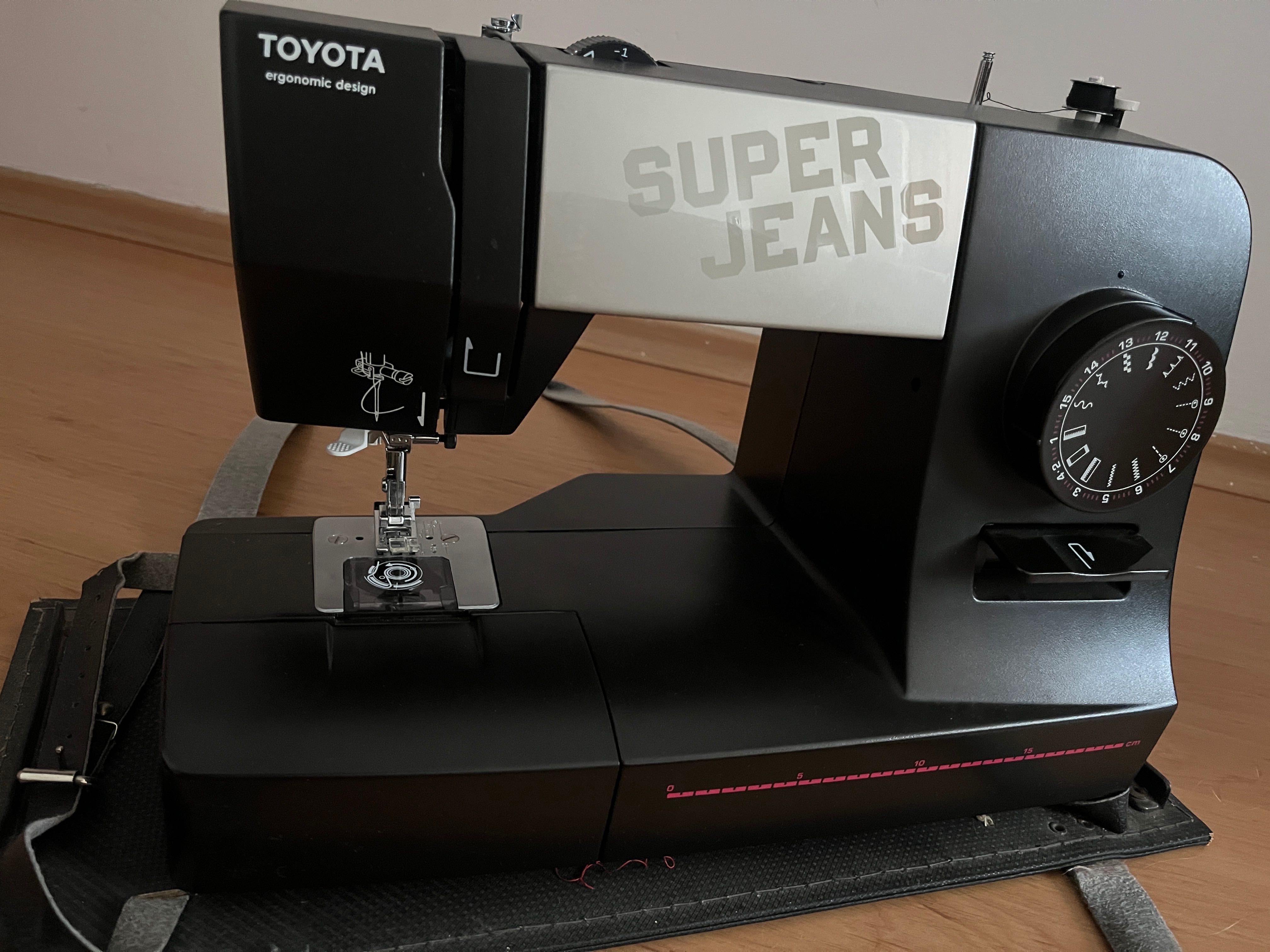Шевната машина Toyota Super Jeans