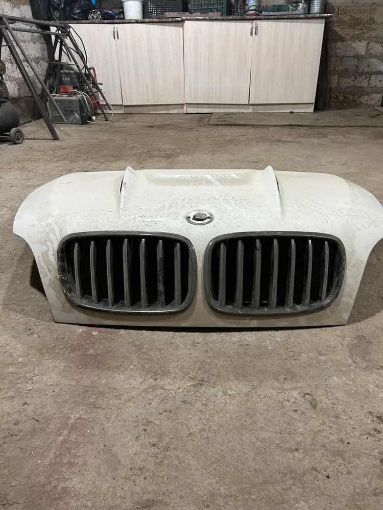 Продам капот на x5 e70