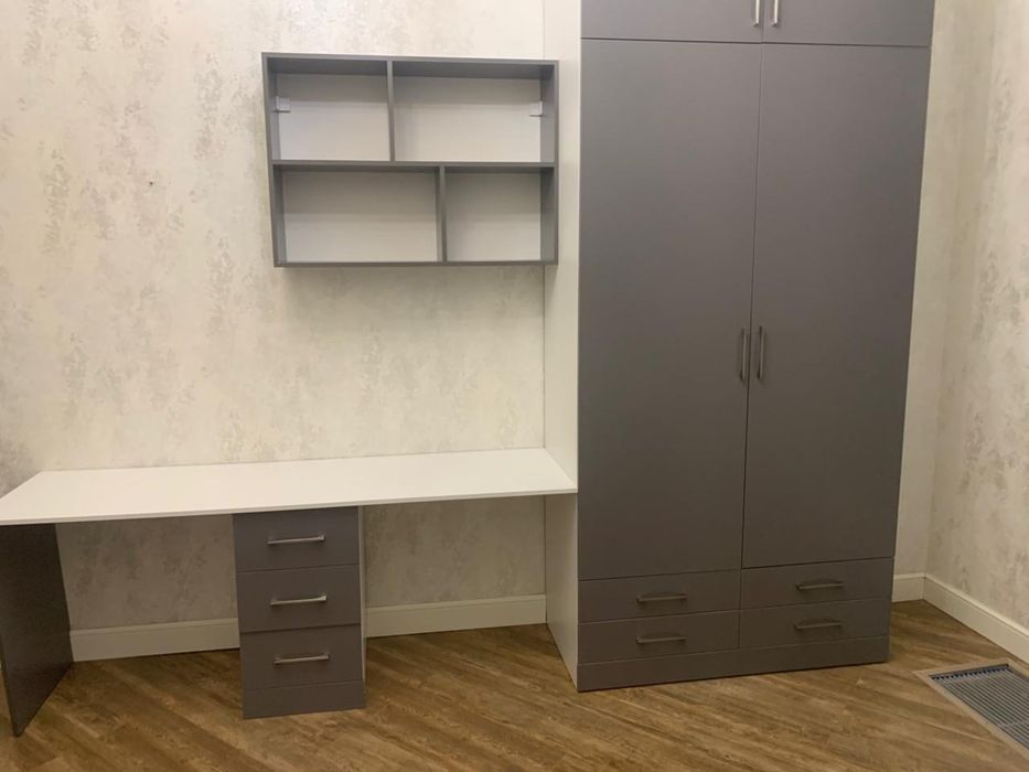 Прадаеца мебель в хорошем састаянии