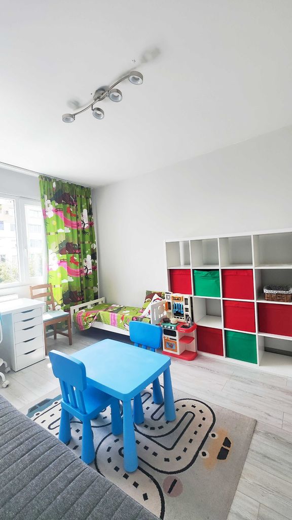 Дава се под наем Тристаен апартамент в София, Обеля 2 - 85 кв.м за 665 € - Снимка #6