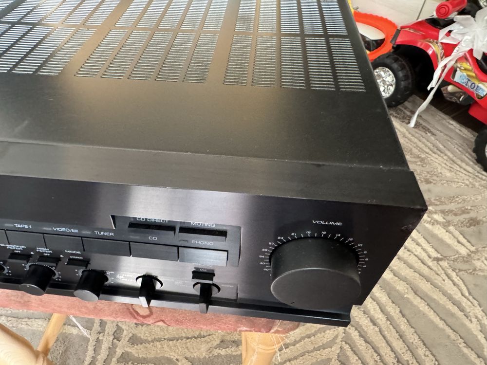 Yamaha AX-900 Качествен стерео усилвател