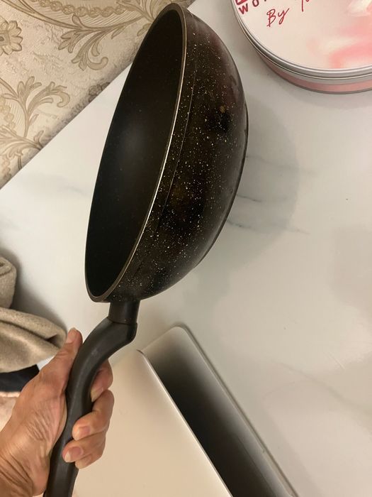 Продам сковородку глубокую в хорошем состоянии (Куркмаз (Турция))