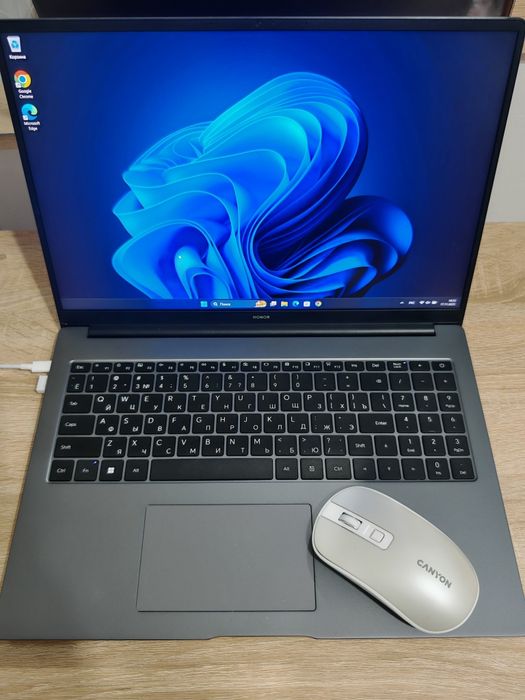 Продается ноутбук Honor MagicBook X16