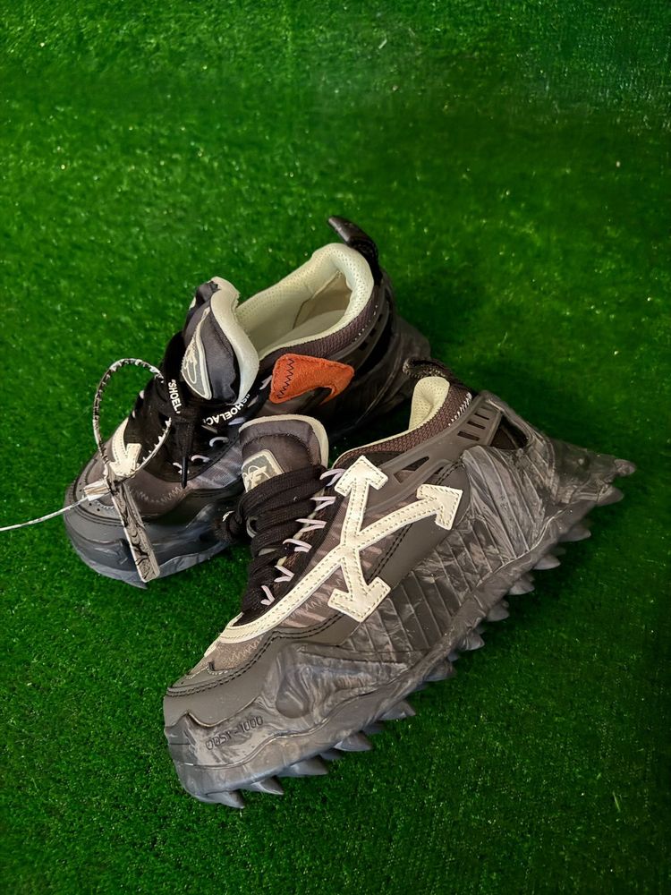 Adidasi Off White Odsy