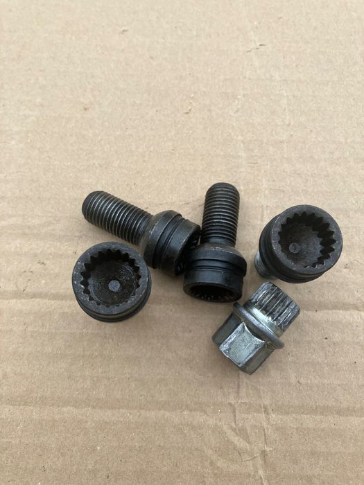Оригинални секретни болтове Volkswagen , VAG