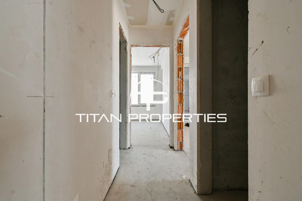 Тристаен в ж.к. Малинова долина