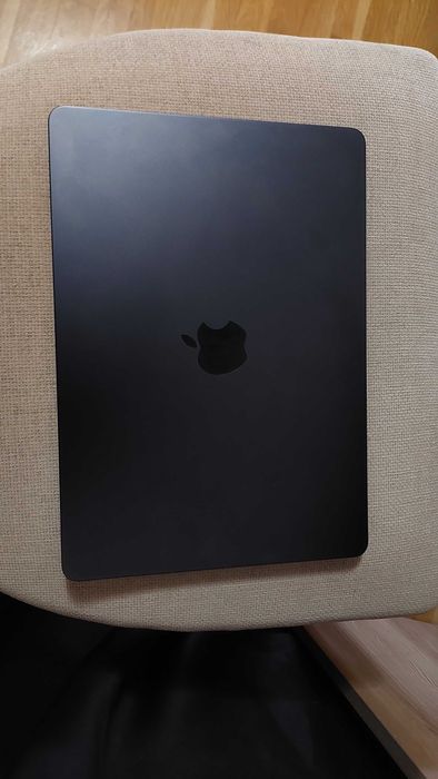 Apple MacBook Air 13" 2022 M2 8C/8G, 8GB RAM, 256GB SSD Midnight