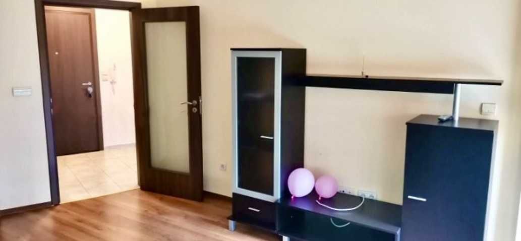 Дава се под наем Двустаен апартамент в София, Полигона - 60 кв.м за 484.5 € - Снимка #2